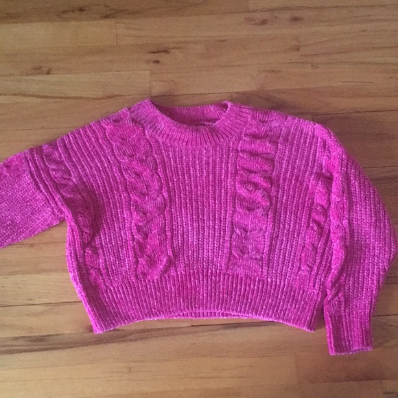 Pink new without tags crop sweater - Picture 1 of 3